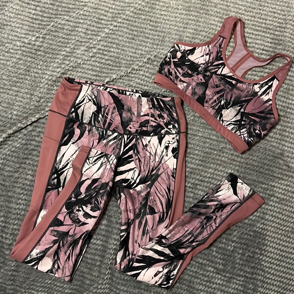 BCG workout clothes. Pink/black. Size Medium.